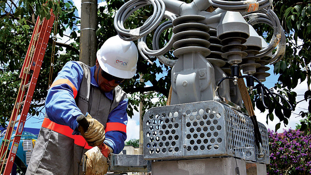 Corte de energia: Enel apaga a luz e prefeitura de Campos tropeça no escuro com mais de R$ 76 milhões em dívida